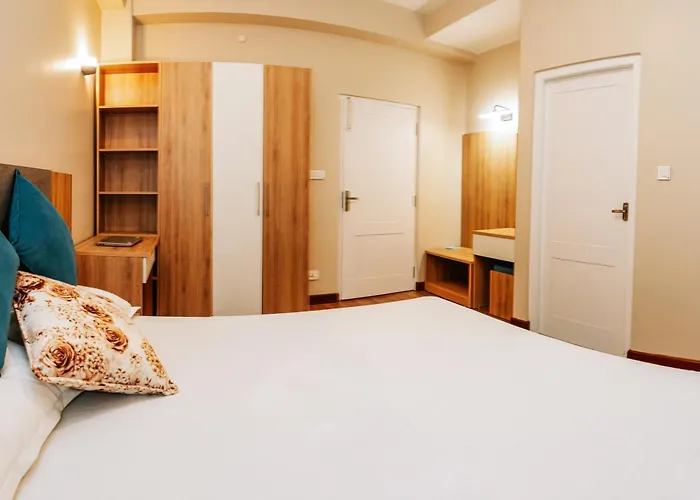 Apartamento 2bhk Serviced At Heart Of