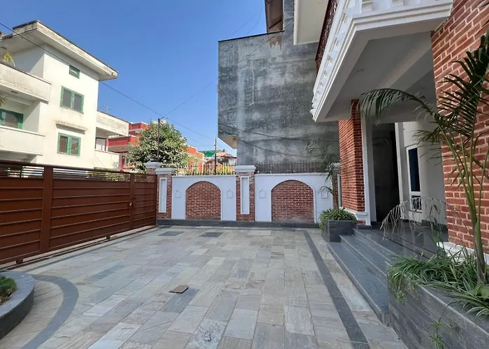 2bhk Serviced At Heart Of
